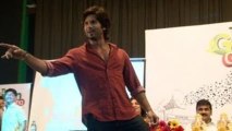 Shahid Kapoor's Live Performance On Tu Mere Agal Bagal Hai | CHECK OUT
