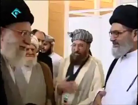 deobandi munafiqat, sami ul haq deobandi kissing shia khaamnae