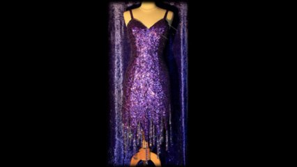 robes paillettes - cabaret burlesque revue parisienne Paris - pole dance