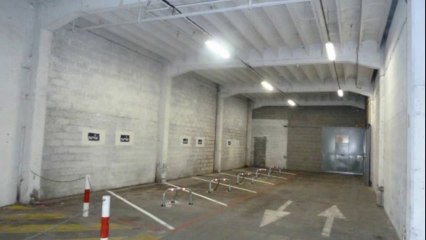 03 - A louer, Garage sécurisé pour artisan. M° LYON, La SOIE