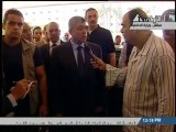 مراسل التلفزيون المصري يجري مقابلة مع وزير الداخلية بالبيجاما !
