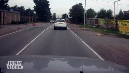 Don't Text and Drive | Phone Gets Hulk Smashed