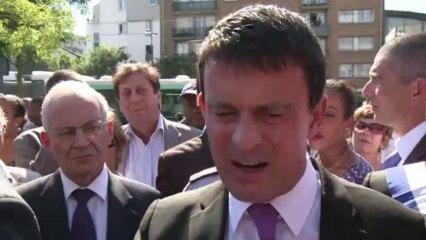 Valls annonce une nouvelle ZSP à Colombes (92). Images et déclarations. Durée: 01:16.