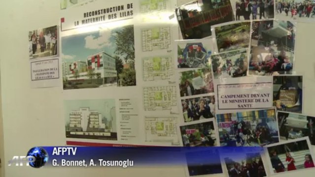 Des sages-femmes posent nues pour défendre leur maternité. Images et déclarations. Durée: 01:16.