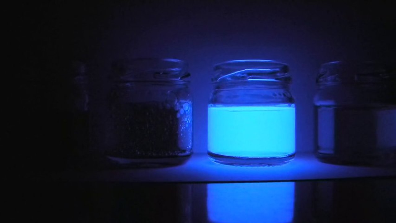 Der blaue Blitz - verzögerte Chemolumineszenz