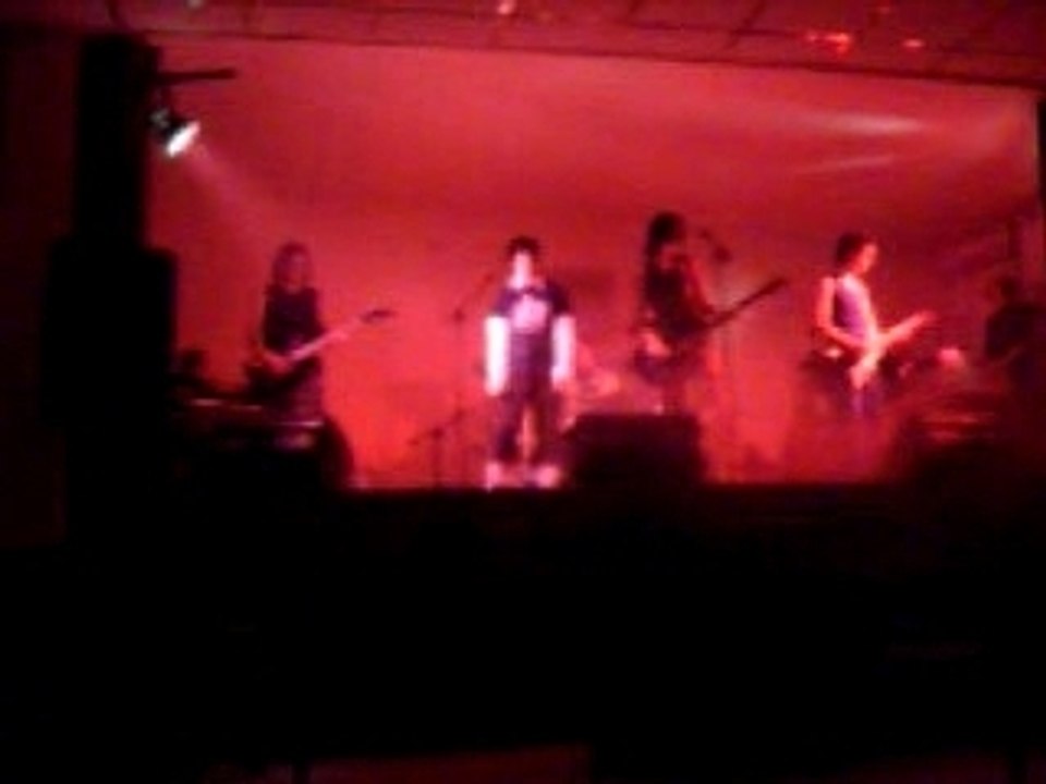 Wallbreakers - Live in Epineuil