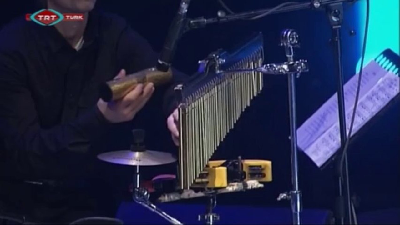 06 can şahiner kapının önünde önlük dikiyi 06.04.2012 o türküler