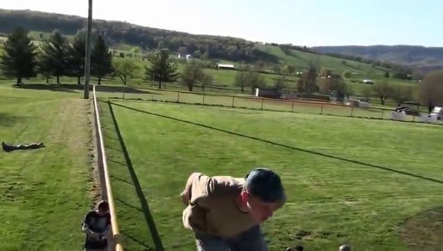 Compilation de cassage de testicules en mode cascadeur! Des malades!