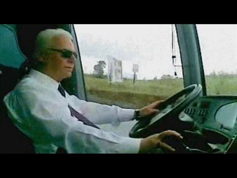 DOGAN TURAN EMİRDAG OYUN HAVASI YÜRÜ YARİM YÜRÜ BU ELLERDEN GİDELİM.