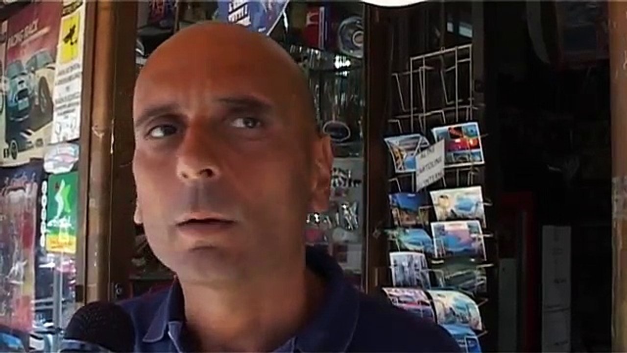 Napoli - Riviera di Chiaia, paura per una fuga di gas -live- (05.09.13)