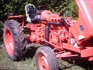 Le Tracteur Renault D35 De Aret