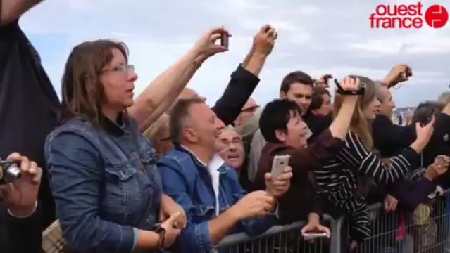 John Travolta met le feu aux planches - John Travolta met le feu aux planches