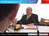 Présidentielle 2007 - Le Pen face aux lecteurs du Parisien : Avez-vous déjà consulté une voyante ?