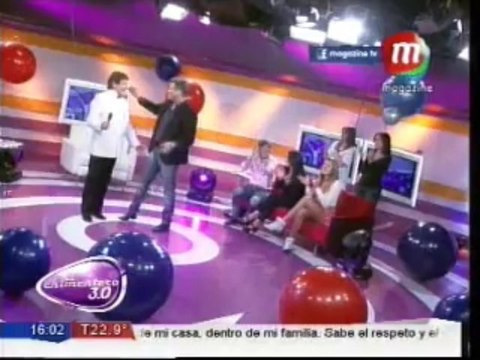 Juan Montalvo, la voz de la Raval, cantó en el Chimentero 3.0