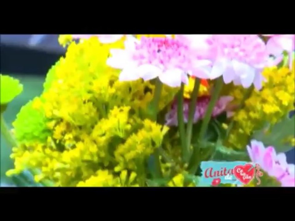 Anita de coração 2 : Arranjo de flores