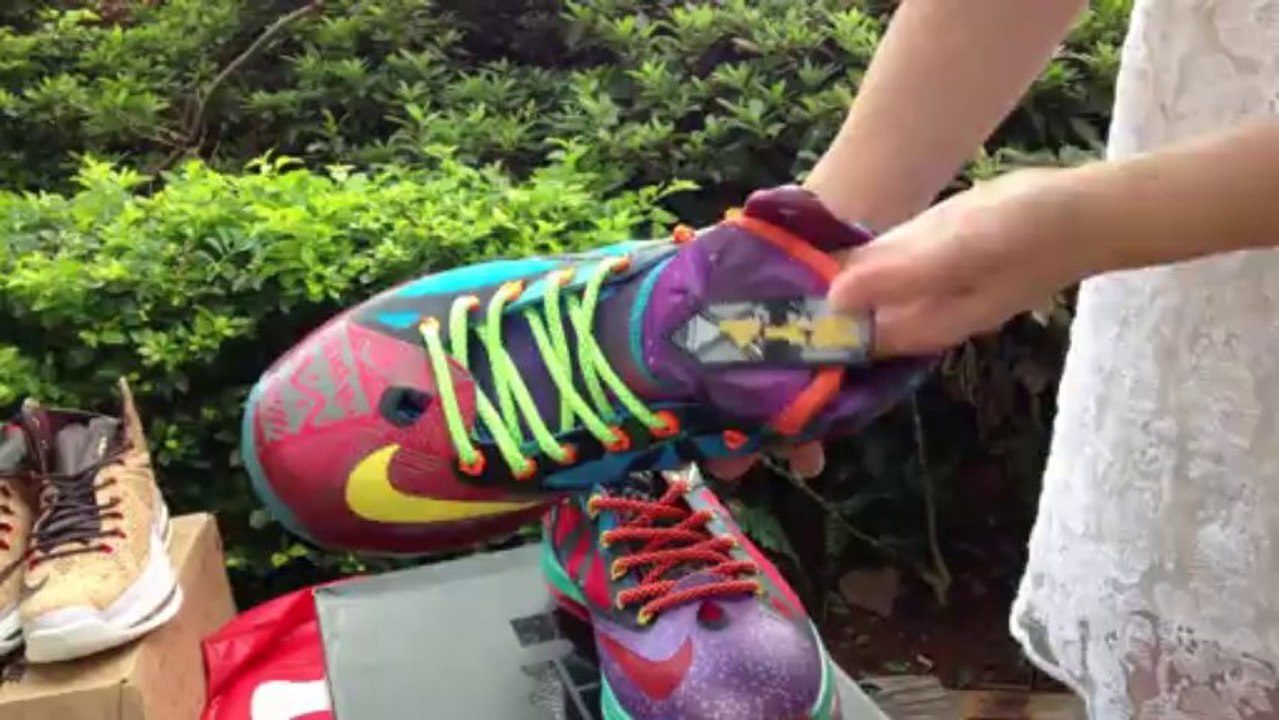 Nike Releases 'Very Colorful' LeBron X MVP Shoe (caps-sell.net/)