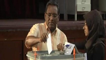 Maldives presidential election under way