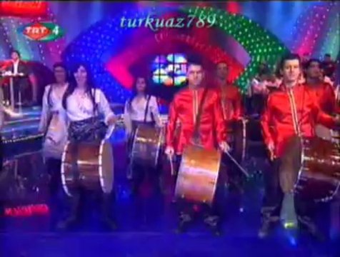 BEŞİKTAŞ HALK EĞİTİM MERKEZİ (Davul Show Ekibi)-Davul Gösterisi-2