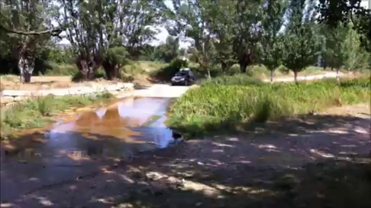 vidéo embarquée 4x4 piste gué
