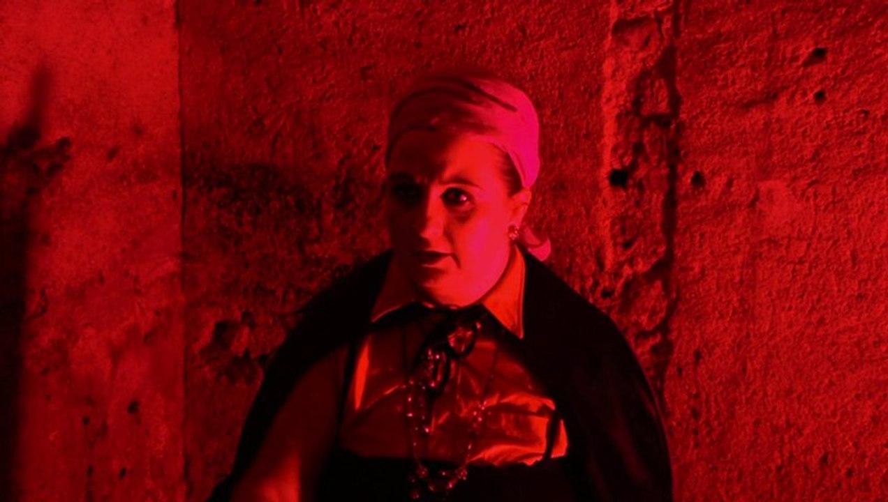 Teaser n.2 Des Gants sur la nuque/ The Gloves on the neck