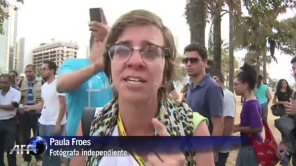 Brasilia: perros y gas pimienta