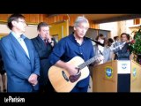 Yves Duteil inaugure en chanson une école à son nom