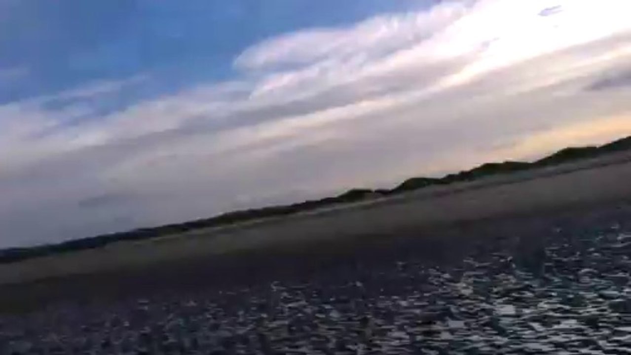 Beach #windy #minivlog