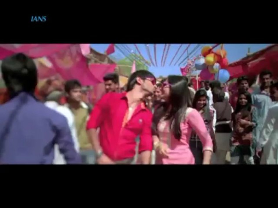 Public review Shuddh Desi Romance
