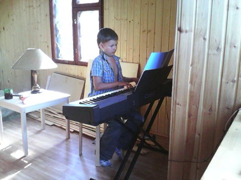 teXet TM-4072 X-basic - тест камеры, песня про зайцев