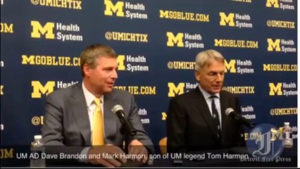 Mark Harmon celebrate Tom Harmon