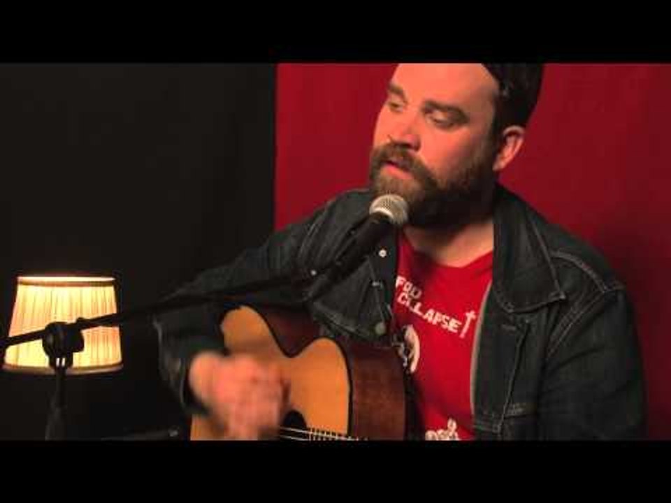 Frightened Rabbit - Backyard Skulls (Live)