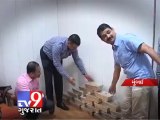 Tv9 Gujarat - 21 silver bricks worth Rs. 3.5 crore seized by Mumbai Police