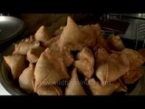 The famous samosas of Chandni Chowk