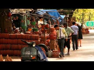 Pottery on sale in Sarojini Nagar market
