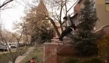 Cassage de fesse en parkour - Bien violent!