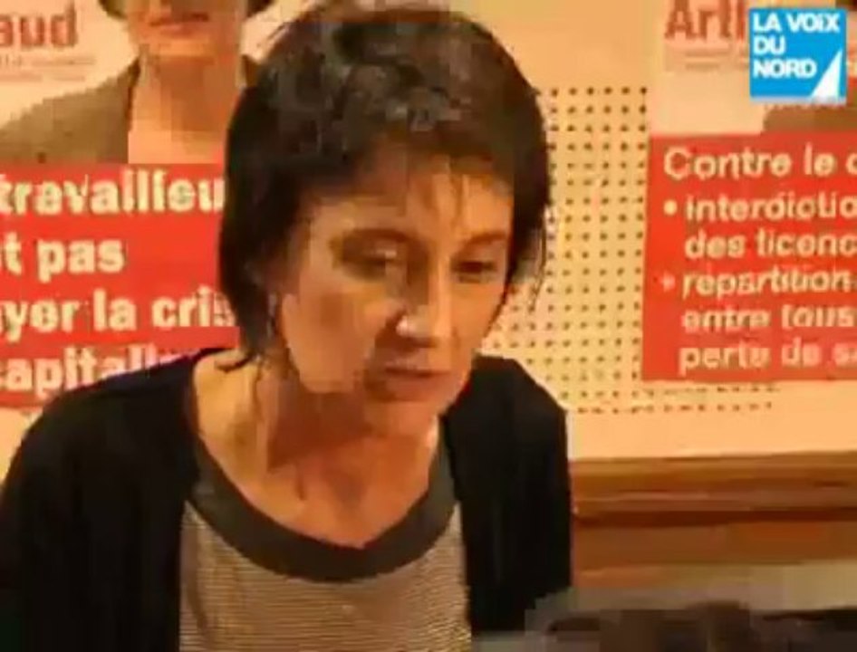 Nathalie Arthaud, en meeting à Lille mercredi soir : « l'effet de manche » Mélenchon
