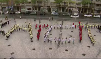 Flash mob pour la laïcité par 200 écoliers dunkerquois
