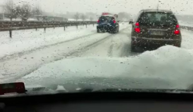 Valenciennois : neuf communes isolées par la neige (12 mars 2013)