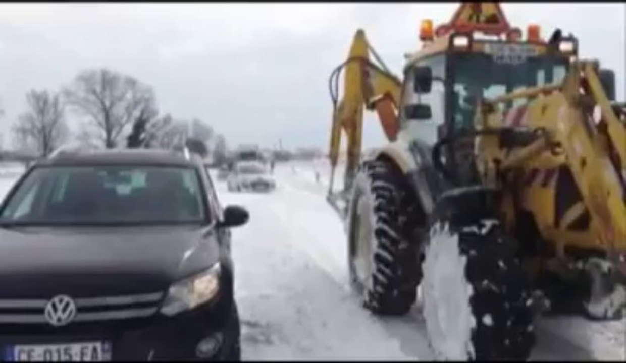 Neige : RD642, entre Bailleul et Hazebrouck