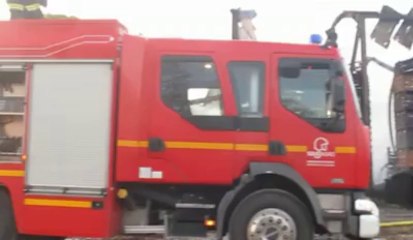 Saint-Pierrebrouck: incendie des hangars Bollaert