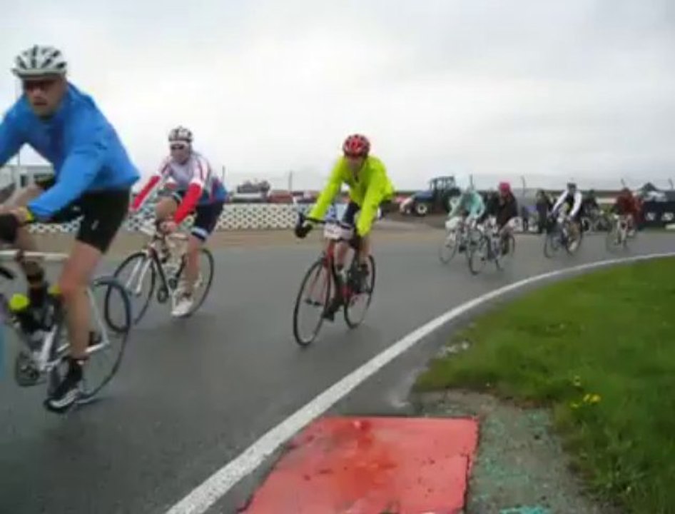 "6 heures du Pas-de-Calais" : au cœur de la course à Croix