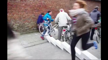 Festival Nord Magnetic: les dominos tombent à Poperinge