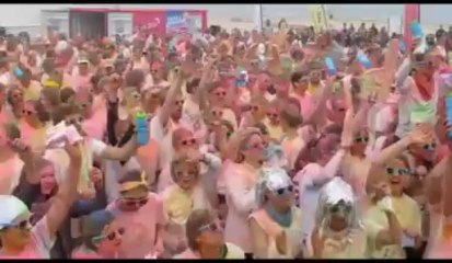 Calais: à la Holi Run, les coureurs en ont vu de toutes les couleurs!