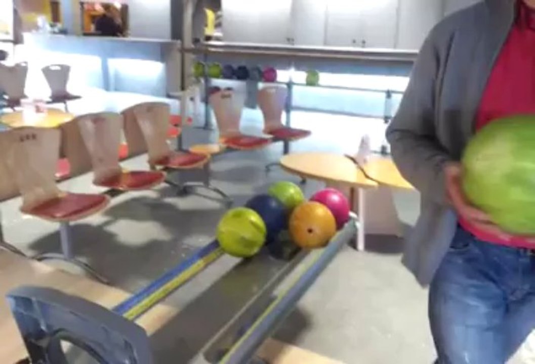 Berck : la machinerie du bowling ramène les boules en quelques secondes