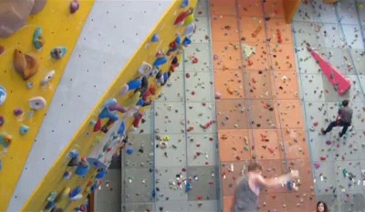 Session d'escalade au lycée Paul-Hazard d'Armentières