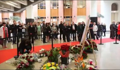 P. Mauroy : dernier hommage à l'Hôtel de ville de Lille