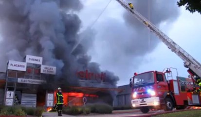 Longuenesse : feu sur la zone des Frais-Fonds