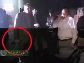 Najam Sethi red handidly caught drunk !
