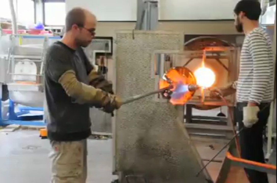 Les souffleurs de verre au musée de Sars-Poteries