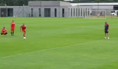 Foot (VAFC) but de Mater à l'entraînement